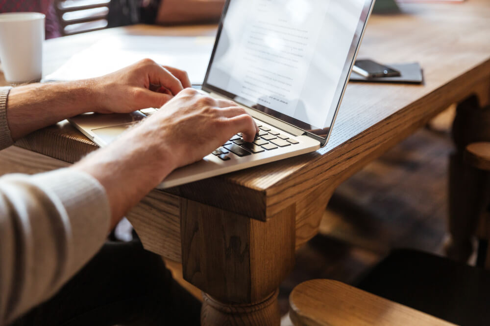 Kapan Bagusnya Website Bisnis Kamu Pakai Jasa Penulisan Artikel?